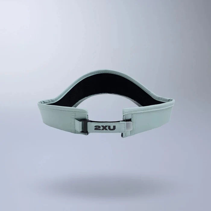 2XU Run Visor | Smoke Blue / Black
