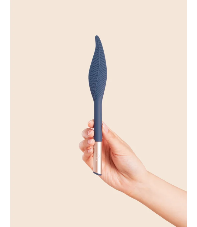 Deia Feather Vibrator