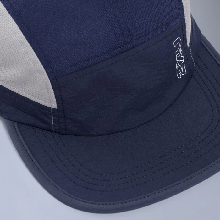 2XU Light Speed Cap | Midnight / Indigo Ink