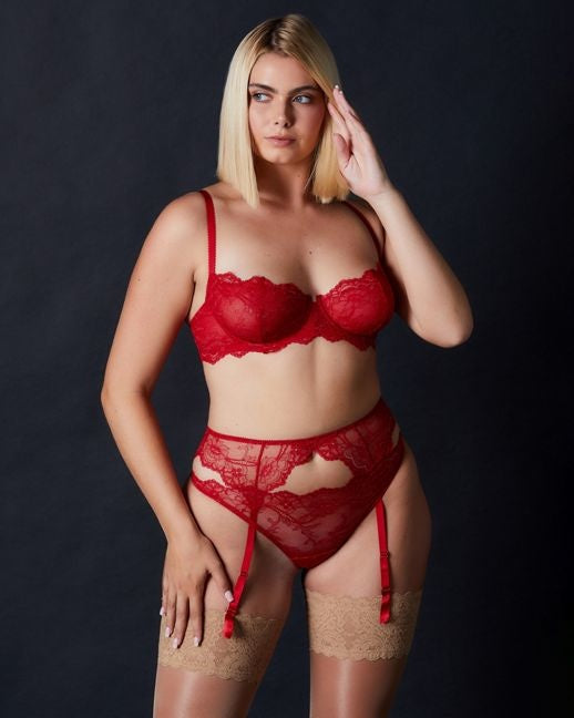 Anais Thong Scarlet