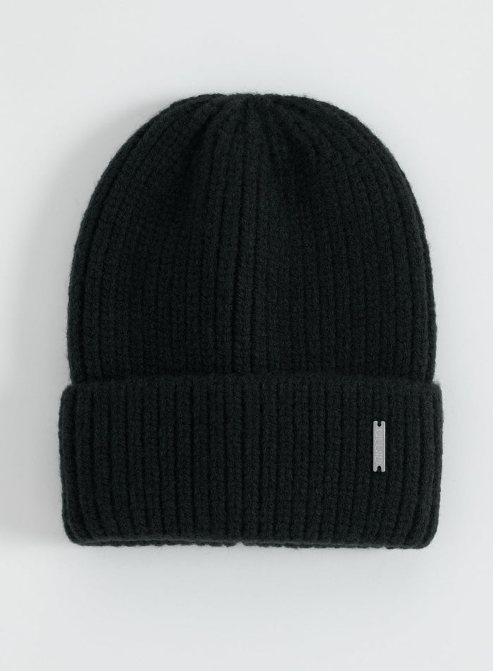Black Chunky Beanie