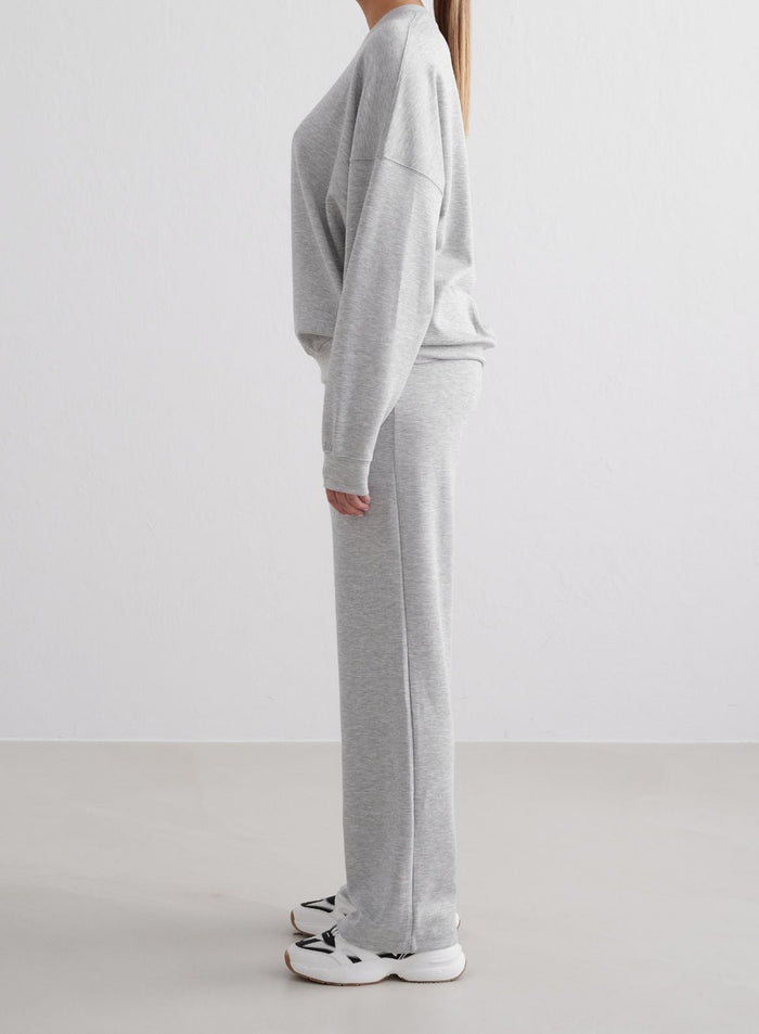 [S - 5'8"]