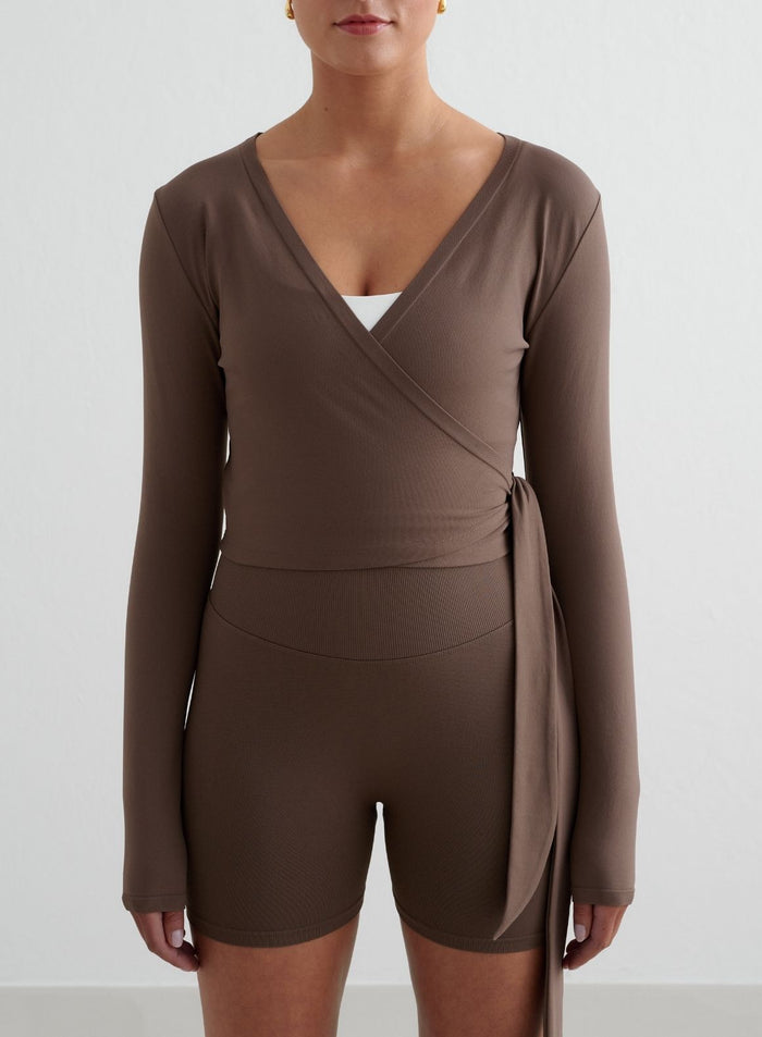 Macchiato Shape Seamless Hotpants & Wrap Longsleeve Set
