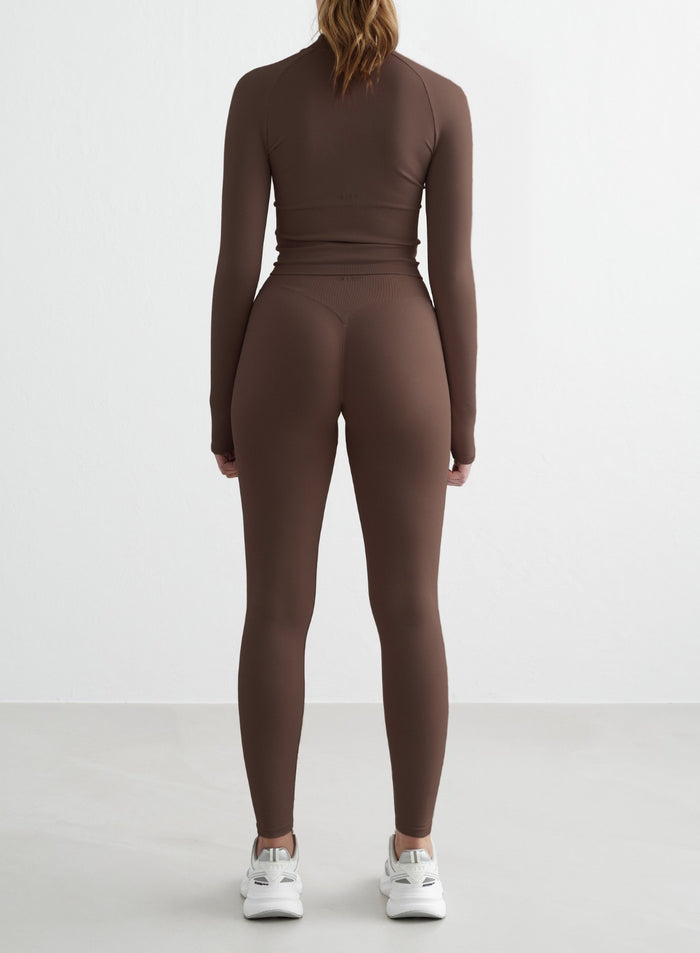 [S - 5'8"]
