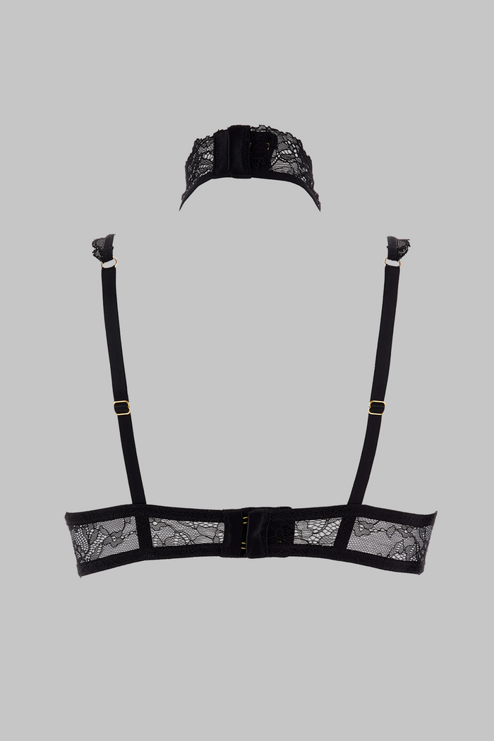 Maison Close Le Soutien Gorge Seins Nus