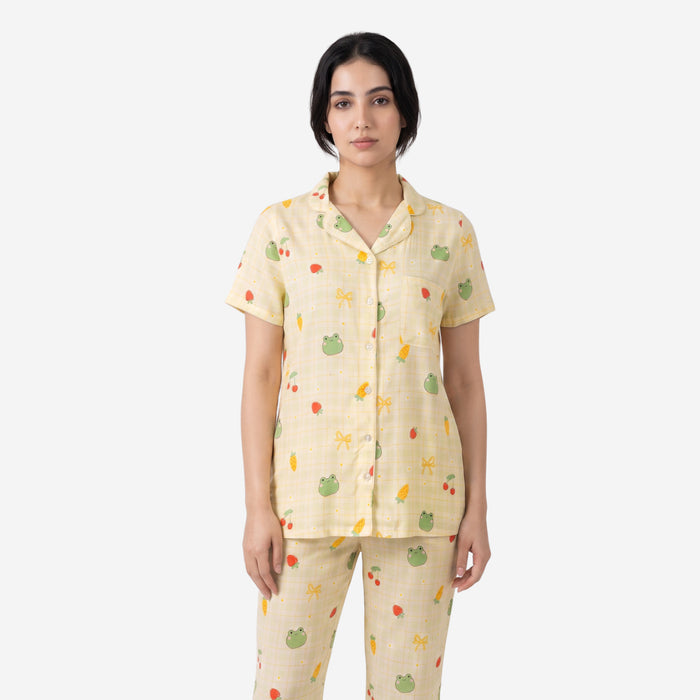 Women's Printed Shirt & Capri Night Suit Set (Oyster)